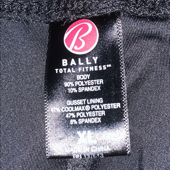NWOT Bally Capri Workout Leggings - Picture 4 of 6